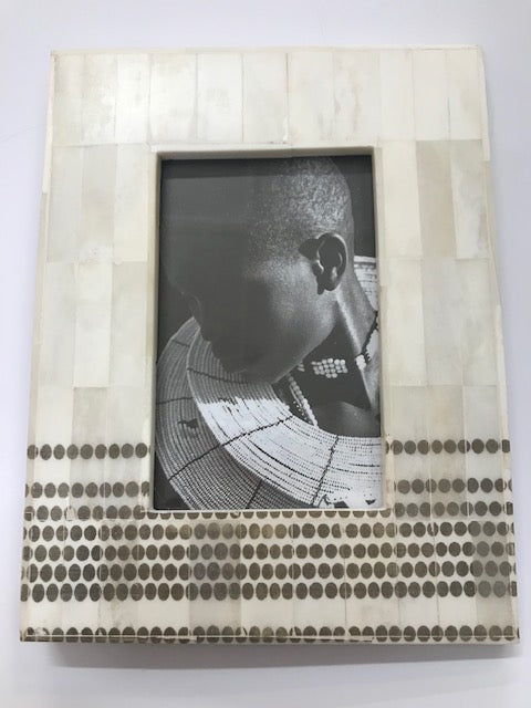 WHITE BONE FRAME W/TRIBAL BROWN DOT 4X6"